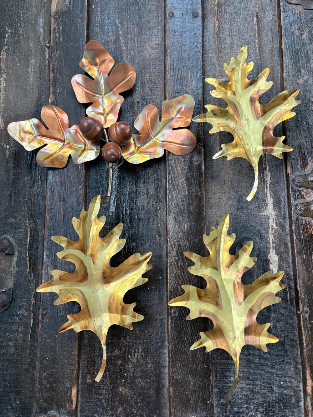 Vintage Oak Leaf Wall Decor Brass Tone Metal Wooden Acorns MCM 4 Pieces